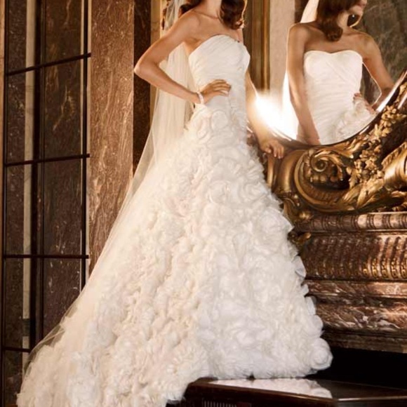 GALINA Signature Ivory Wedding Gown 16W crystals shoulder straps good condition - Picture 16 of 16